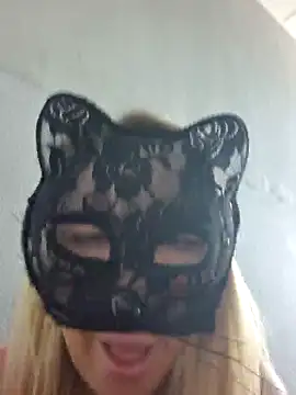 Snapshot of Libertine6259 chatting on 06.18.26 Libertine6259 online show from 06.18.26