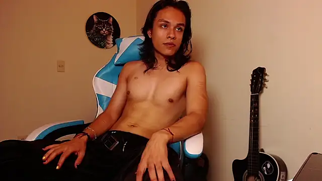 tom 1945 online show from 10.11.25