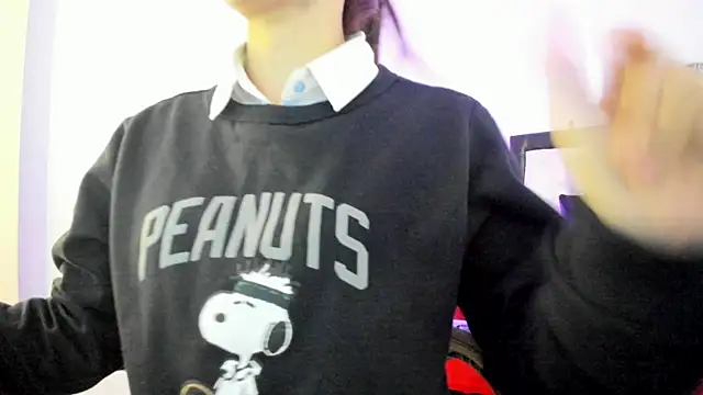 Sara Roades online show from 11.28.25