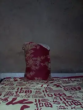 Snapshot of Sugar_DBoy chatting on 12.17.25 Sugar DBoy online show from 12.17.25