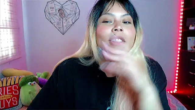 EllieMoonX online show from 02.27.26