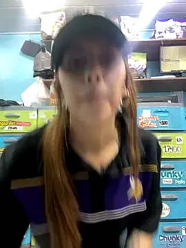 Lucy 699 online show from 11.02.25