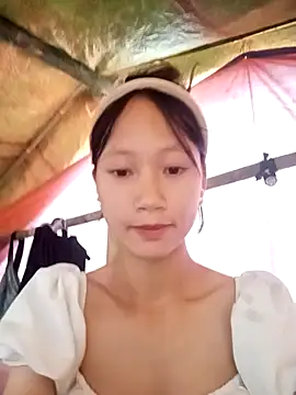 minachao- online show from 10.25.25