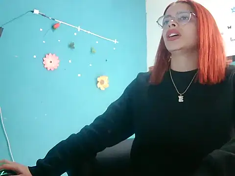 Snapshot of dayra_velez chatting on 10.09.25 dayra velez online show from 10.09.25