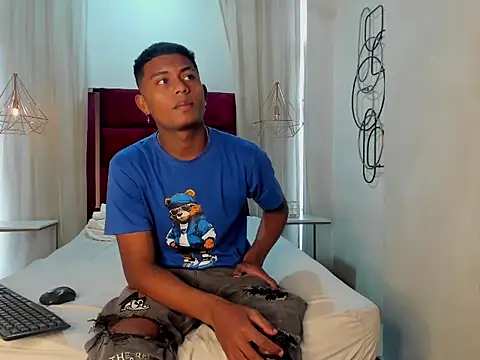 MorenitoDigno online show from 10.29.25