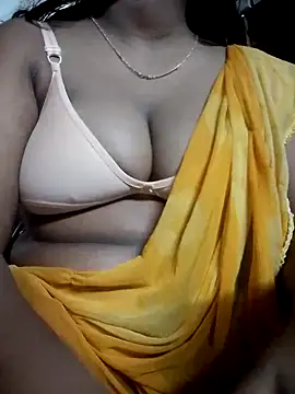 Snapshot of Rupa_xxx11 chatting on 10.12.25 Rupa xxx11 online show from 10.12.25
