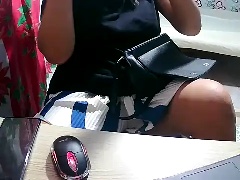 PussyCherry online show from 12.15.25