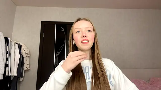 AntoniaMoravick online show from 12.02.25