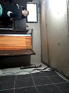 Snapshot of sexdol2 chatting on 12.21.25 sexdol2 online show from 12.21.25