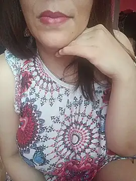 Snapshot of sondimila chatting on 05.22.26 sondimila online show from 05.22.26