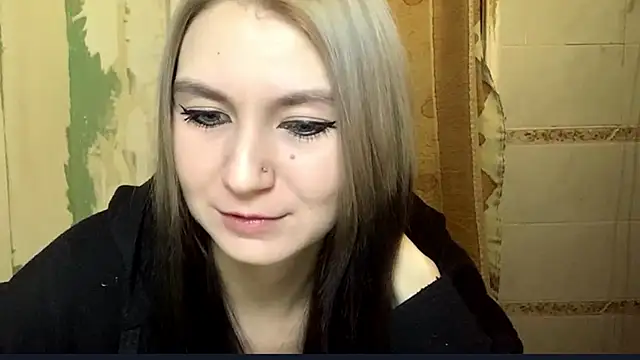 ArianeBhayani online show from 10.25.25