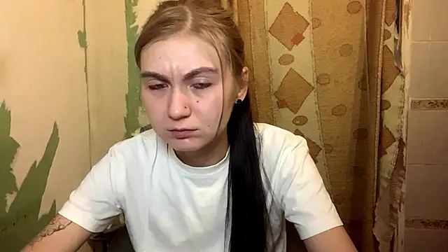 ArianeBhayani online show from 10.26.25