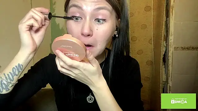 ArianeBhayani online show from 11.16.25