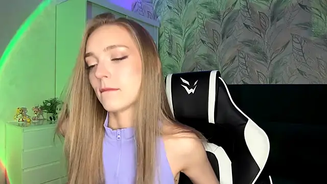 EvaPeace online show from 10.30.25