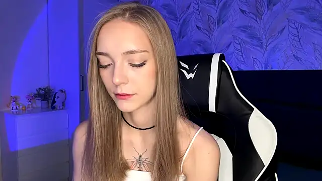 EvaPeace online show from 11.02.25