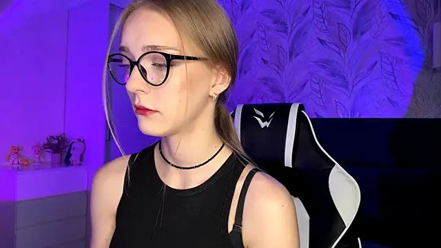 EvaPeace online show from 11.07.25