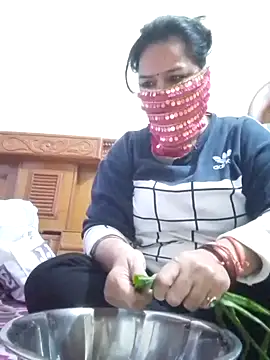 Honey-26 online show from 11.16.25