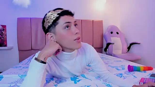 Snapshot of Iam_criss09 chatting on 12.13.25 Iam criss09 online show from 12.13.25