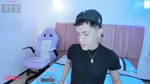 Iam criss09 online show from 12.20.25