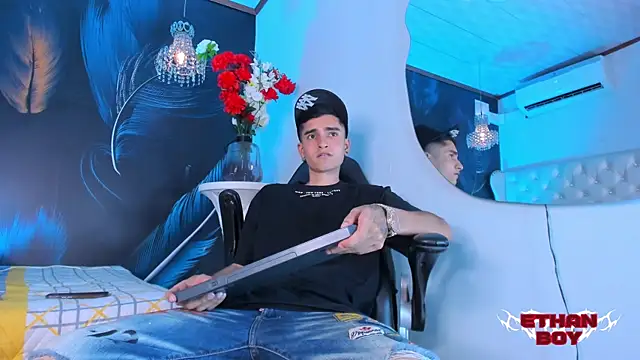 Ethan Boy  online show from 12.22.25