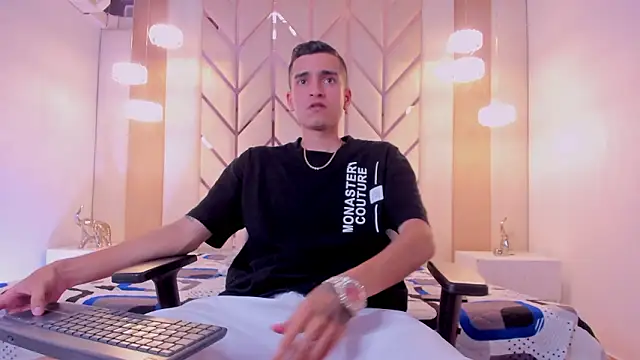 Ethan Boy  online show from 02.20.26