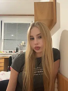 JudithCarly online show from 11.12.25