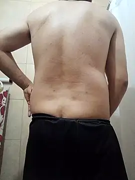 Ezeaxl online show from 04.18.26