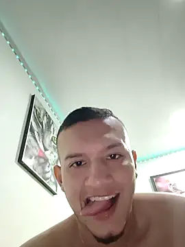 Snapshot of andriu656 chatting on 11.12.25 andriu656 online show from 11.12.25