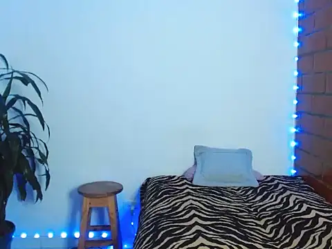 Maax3023 online show from 10.30.25