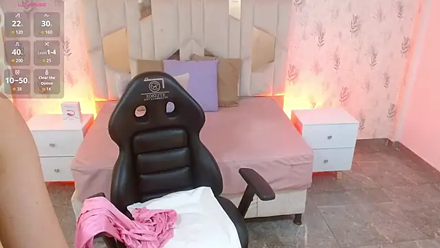 MARIANA TAY1 online show from 10.24.25