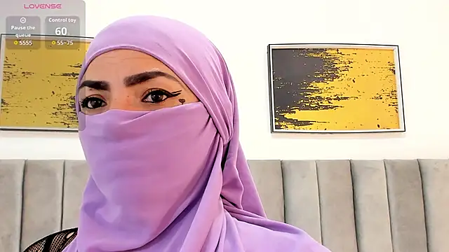  naylaa  online show from 11.07.25