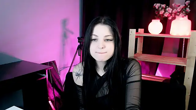 nikadinny online show from 11.25.25