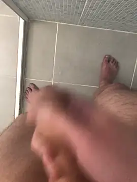 Snapshot of tykun chatting on 03.20.25 tykun online show from 03.20.25