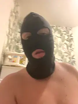 Snapshot of cochonnesoumise12 chatting on 10.24.25 cochonnesoumise12 online show from 10.24.25