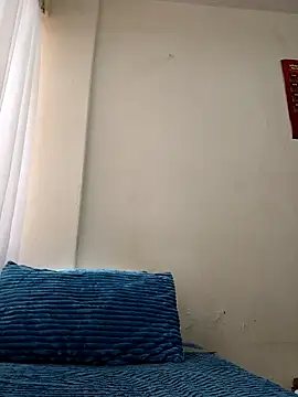 Trishabitch77 online show from 01.18.26