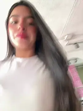 LunaMoore Pink online show from 03.19.26