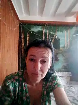 Snapshot of velvet_2200 chatting on 10.15.25 velvet 2200 online show from 10.15.25