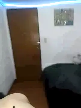 Snapshot of issa_bunny chatting on 10.12.25 issa bunny online show from 10.12.25