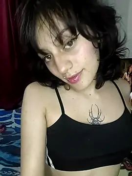 Snapshot of issa_bunny chatting on 10.15.25 issa bunny online show from 10.15.25