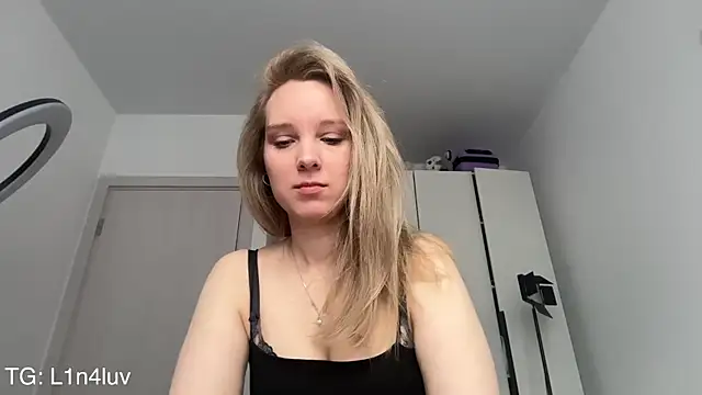 AIicaparkerc online show from 03.29.26