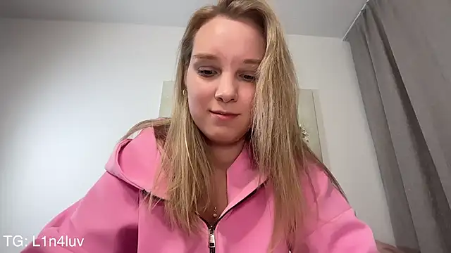 AIicaparkerc online show from 04.09.26