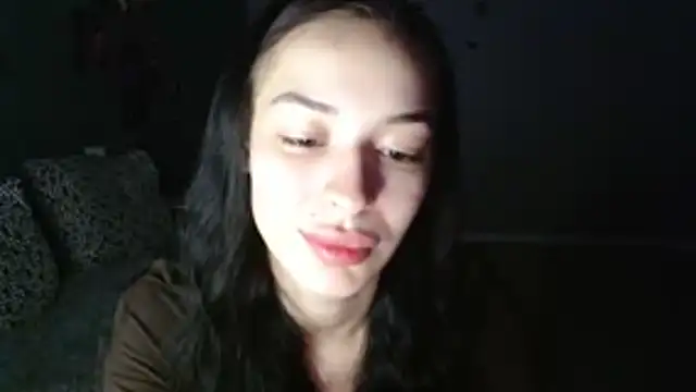 Daphne Darkthorn online show from 11.06.25