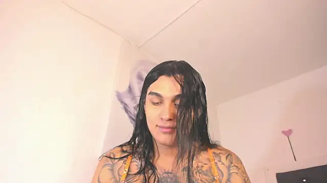 Snapshot of BiancaValentinna chatting on 11.10.25 BiancaValentinna online show from 11.10.25