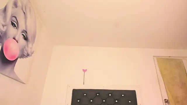 Snapshot of BiancaValentinna chatting on 12.03.25 BiancaValentinna online show from 12.03.25