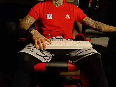 Molotov Explosive online show from 11.07.25