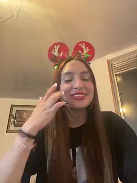 Leah moon1 online show from 12.21.25