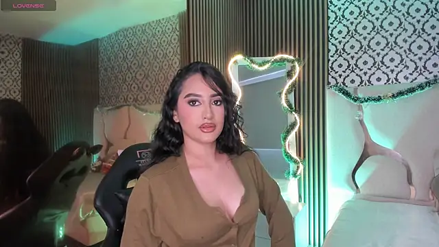 BEELLA TAY1 online show from 11.29.25