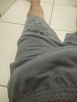 Guilhermekovaliosky online show from 12.19.25