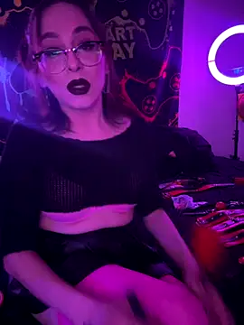 MiniMonroe online show from 11.09.25