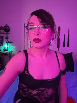 MiniMonroe online show from 11.15.25